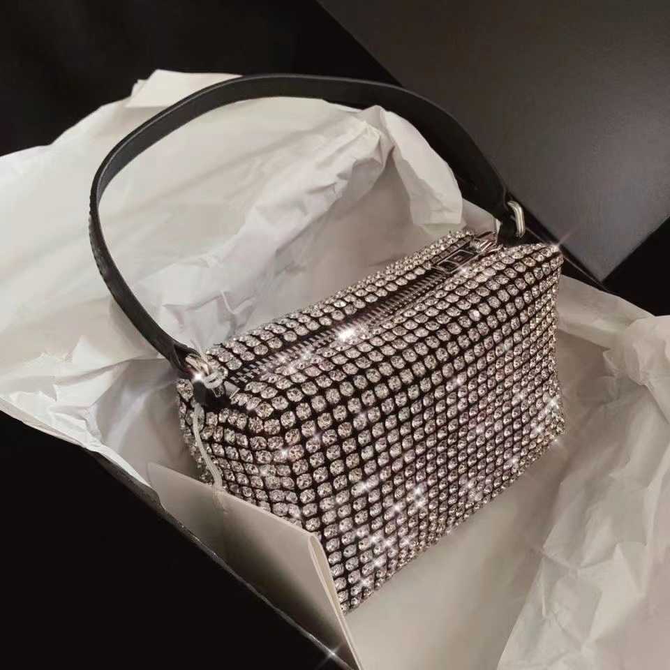 

Fashion Women Designer Shoulder Handbag Purses Bags Underarm Designers Crossbody Messenger mini Tote Shopping Bag, Black