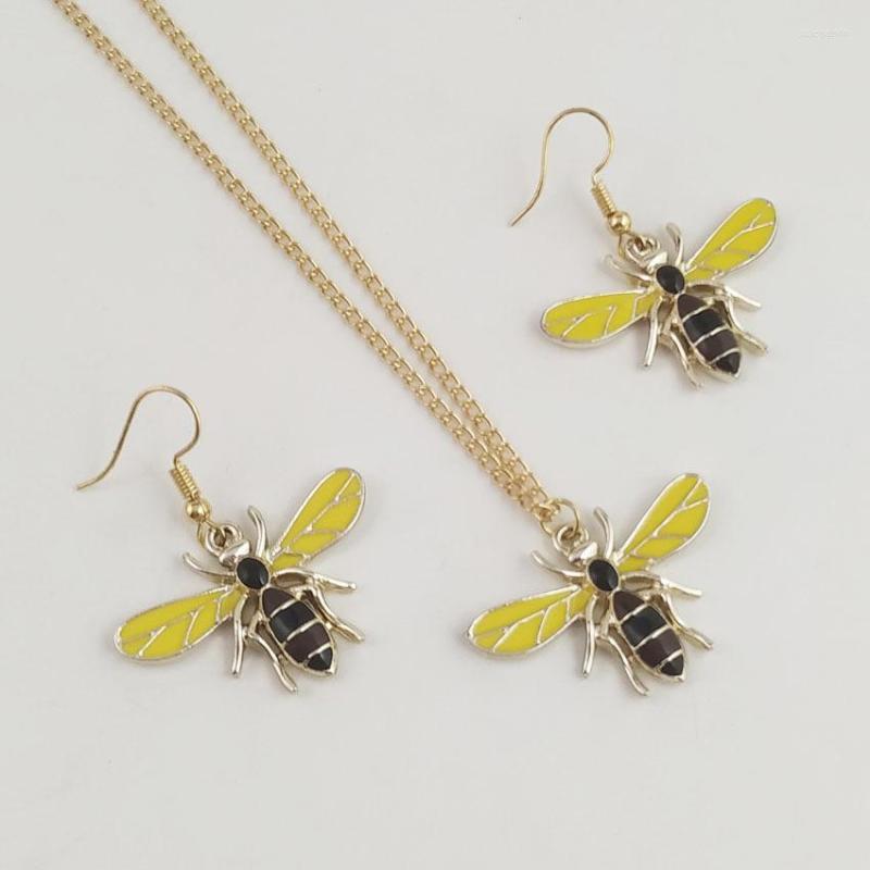 

Chains The Bees Clavicle Necklace Han Guobao Color Match Suit