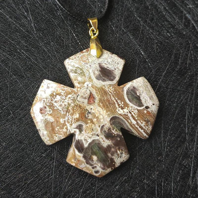 

Pendant Necklaces 3Pcs/Lots Natural Stone Plum Blossom Healing & Reiki Crystal Heart Shape Wrapped Silk Love Chakra Without Chain