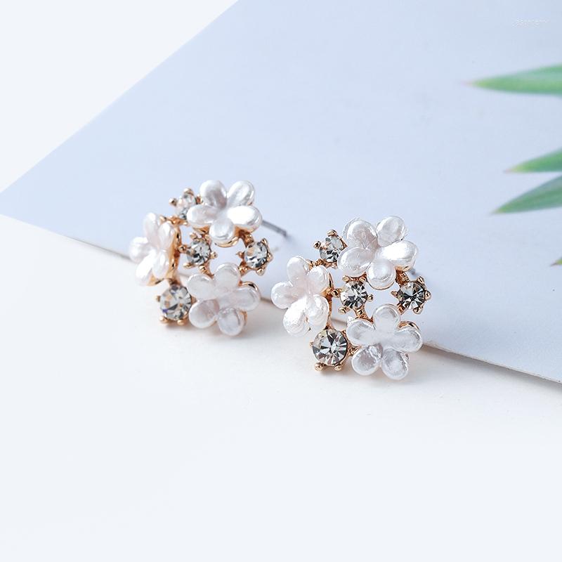 

Stud Earrings Sweet Crystal Tiny Flower For Women Korean Fashion Elegant Hollow Out Shell Female Girls Brincos Jewelry