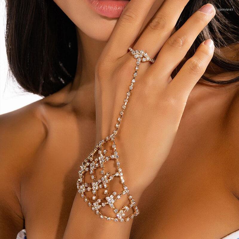 

Chains Bohemian Wind Bridal Wedding Drill Ring Handchain Ladies Temperament Fashion Ultra Flash Crystal Claw Chain Jewelry Wholesale