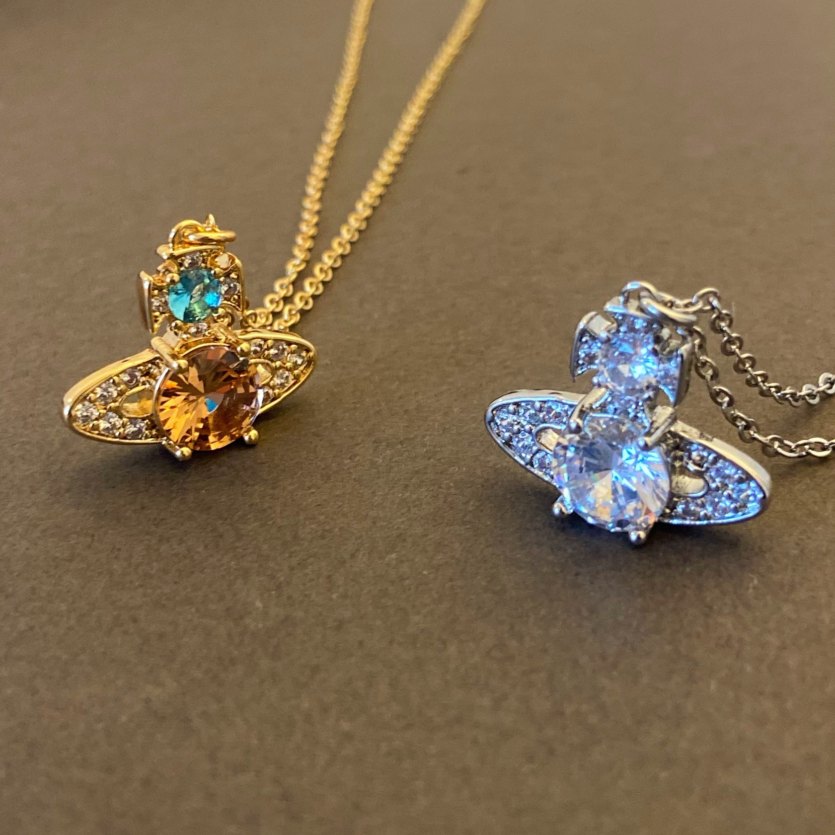 

Women diamond designer jewelry vivian necklace Saturn orbit pendant fashion collar chain