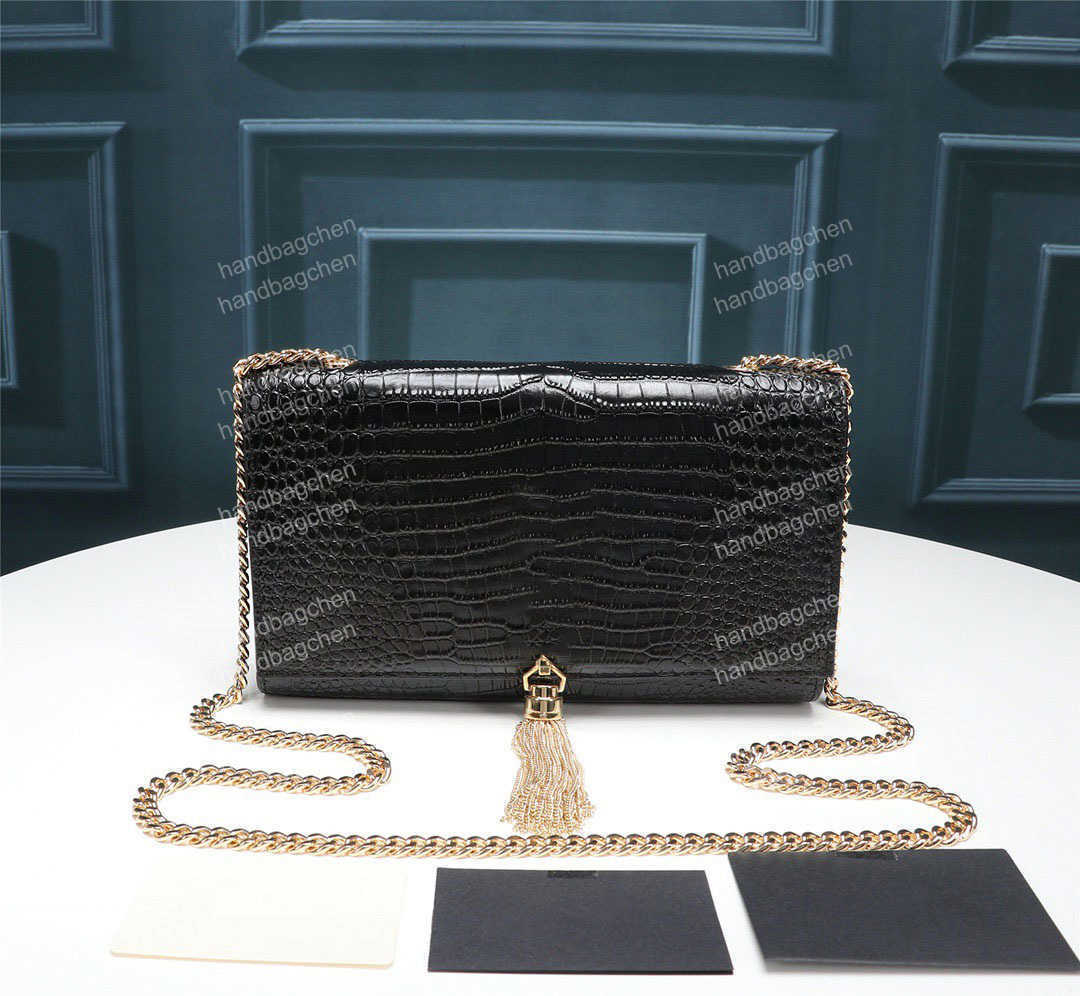 

Luxury Designer crossbody Bags Handbags Purses Shoulder tote bag fashion Luxuries Womens Messenger Pochette Clutch chain tassels Leather, Red gold chain