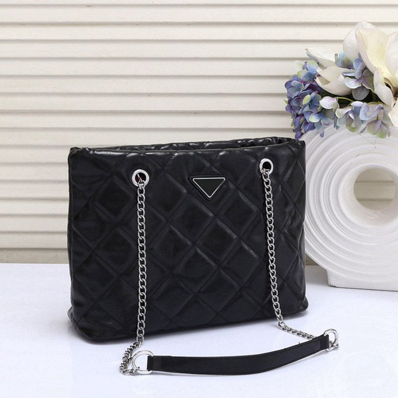 

2022 Women Luxurys Designer Shoulder Bags Lady Fashion Crossbody Messenger Bag Large Capacity Four Colors Outdoor, Coffee