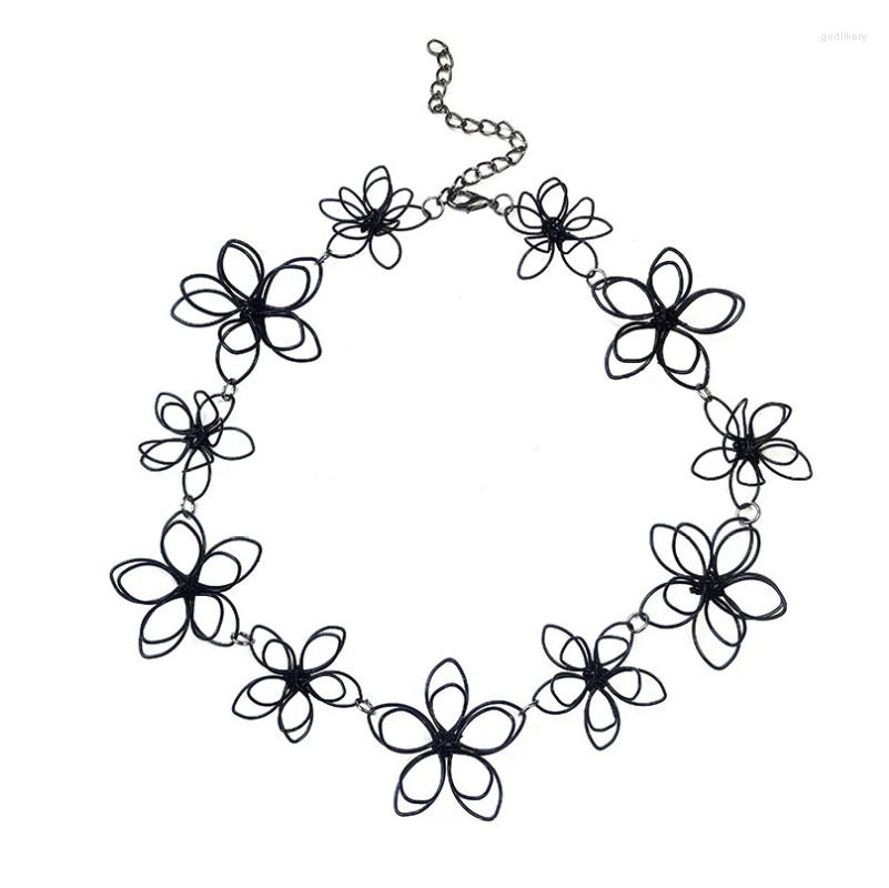 

Choker 2022 Fashion Styles Bijoux Statement Black Hollow Flowers Chokers Necklace For Women Girls Gift Jewelry Collier Femme