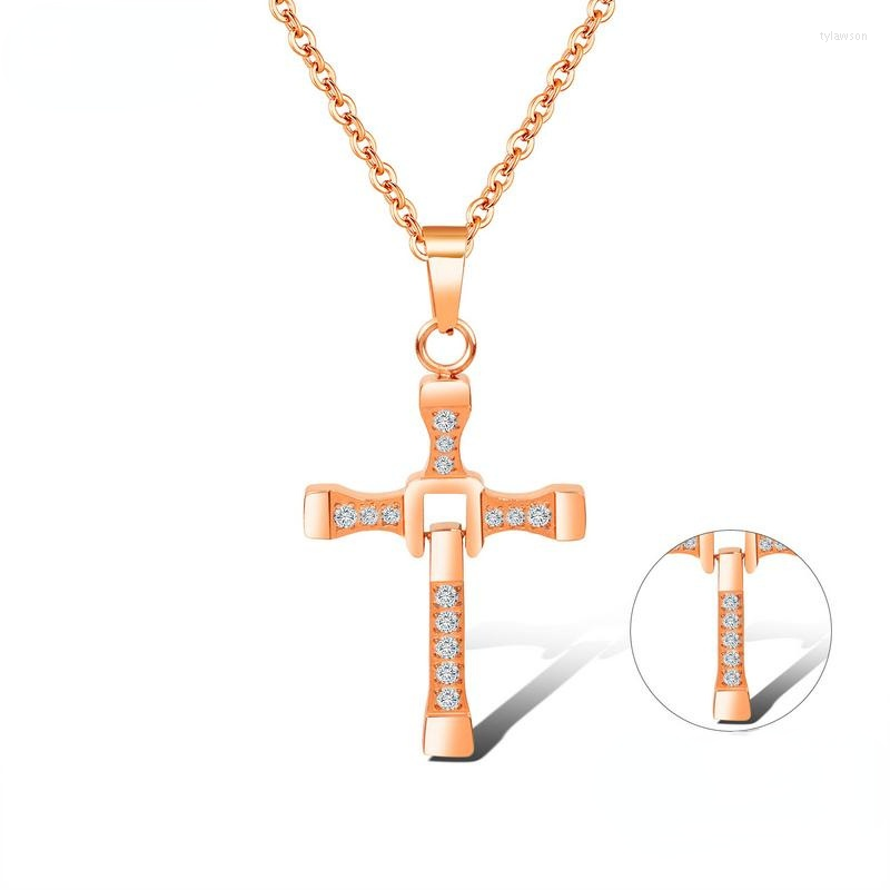 

Pendant Necklaces Megin D Romantic Luxury Simple Rose Golden Cross Titanium Steel For Men Women Couple Friend Fashion Gift Jewelry