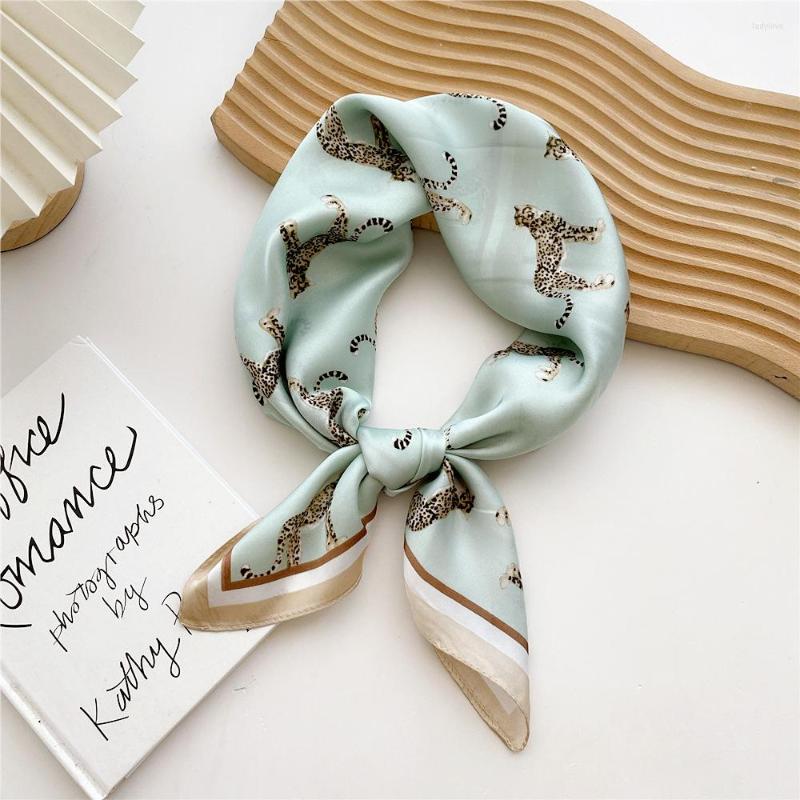 

Scarves Women Multifunction Polyester Silk Scarf Leopards Printed Casual Animals Satin Small Square Wraps Head Hijab 70x70cm