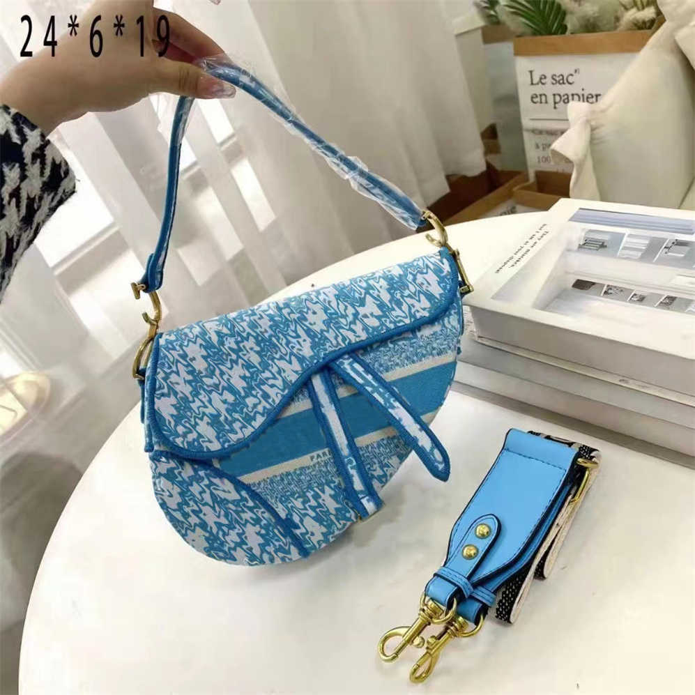 Sacs de soirée Sacs à bandoulières 2022 Designers Sacs Femme Sac à main sac à main D Tapés Messenger Fashion Metallic Handbags Classic Crossbody