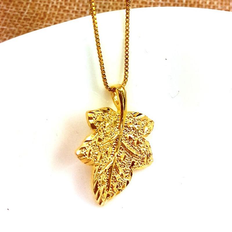 

Pendant Necklaces Chain 18k Yellow Gold Filled Womens Necklace Birthday Christmas Gift