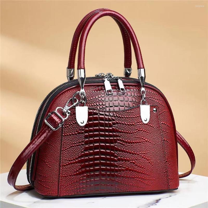 

Evening Bags 2022 Fashion Alligator Women Handbags European Designer Ladies Shoulder Female Girl Crossbody Shell Bag, Yellow