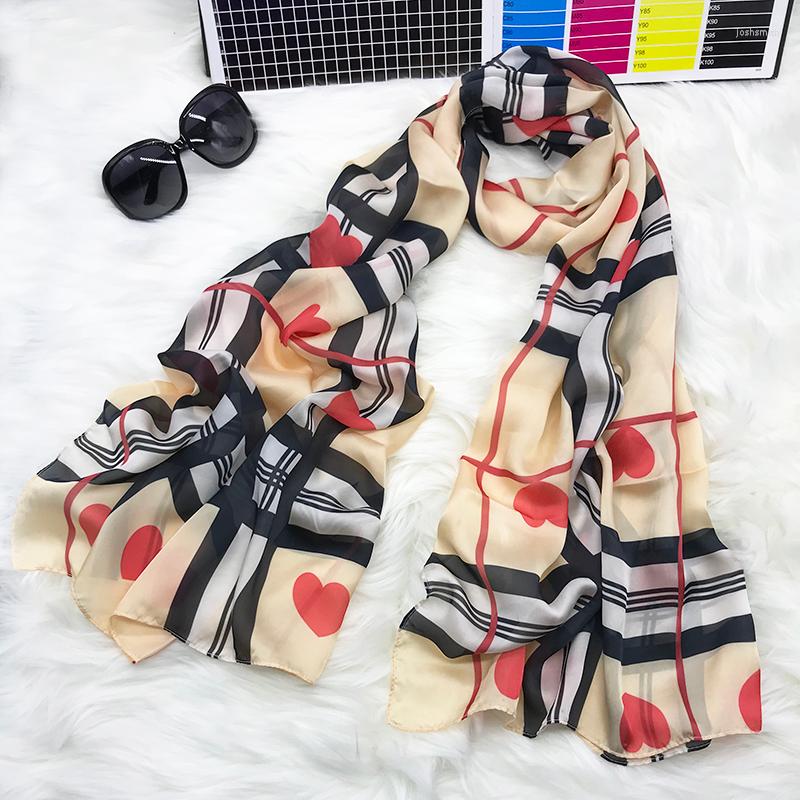 

Scarves 2022 Fashion Women Silk Scarf Hijab Pashmina Warm Shawls And Wraps Lady Print Heart Neck Bufanda