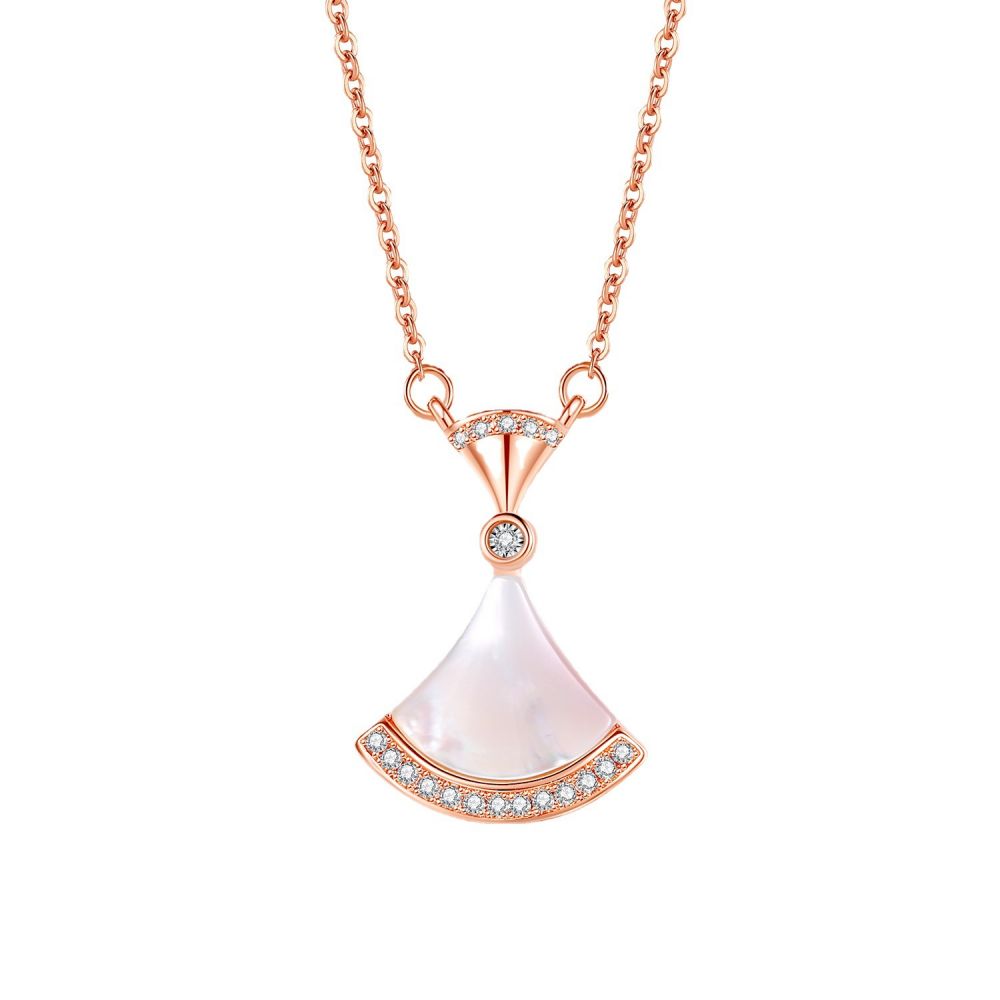

designer necklace jewellery four leaf clover necklaces diamond Clavicle chain Titanium steel Gold-Plated Never Fade Not Cause Allergic; Store/21621802 Model BTD27