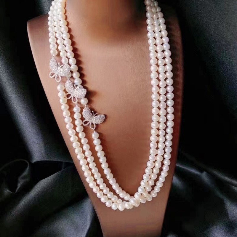 Fashion Designer Women's Necklace Natural Pearl Necklace Popular Mid length Sweater Chain Jewelry in Europe and America-image-811799419