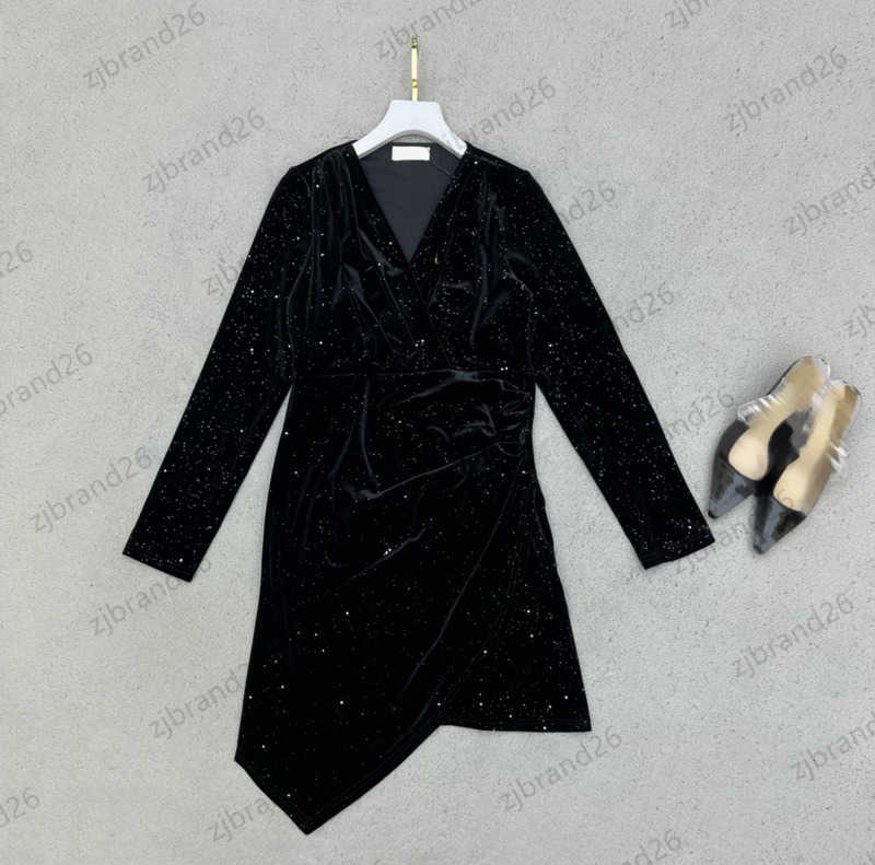 

Designer Dress Womens V-neck Irregular Pleated Velvet Dresses Custom Gold Detachable Brooch Trim Slim Show Thin Maxiskit High Sense Commute Women Clothes 1970, 14