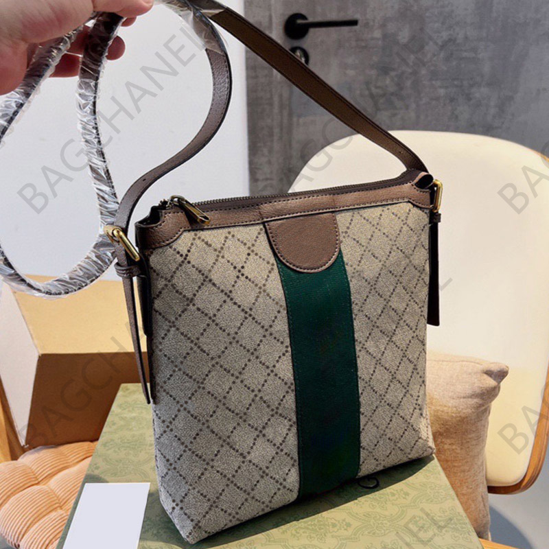 Designer shoulder bag Mens briefcase Luxury womens cross body bags Fashion two letter printed handbag Top totes wallet