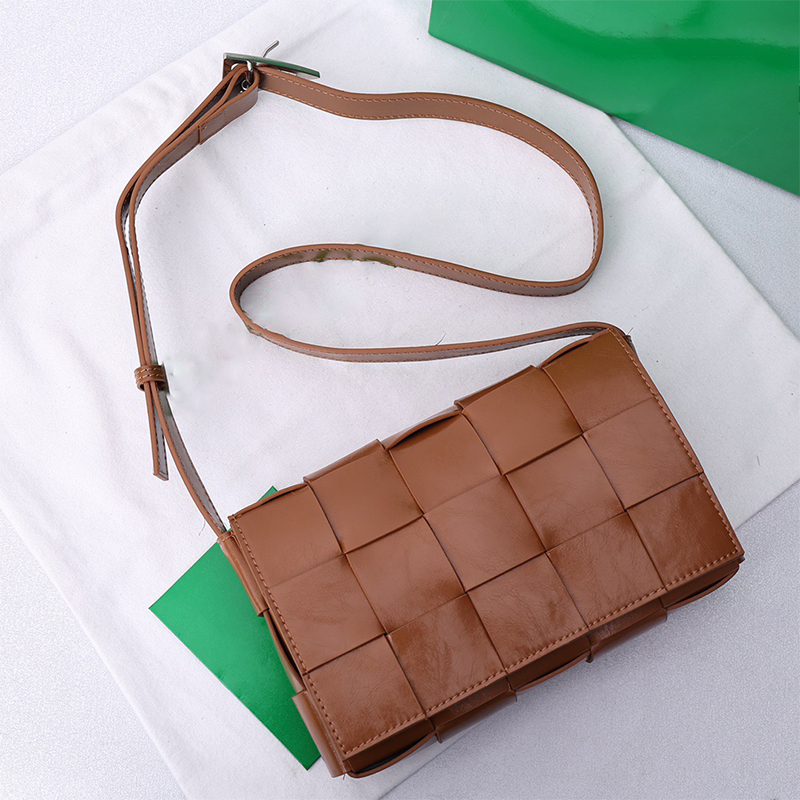 Popular classic shoulder bag Fashion metal triangle button oilwax leather handbag Womens designer woven splicing brand messenger bag