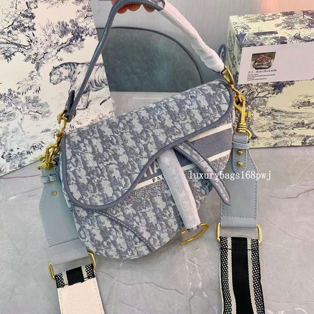 

saddle bag the tote bag handbag designer Classic crossbody canvas embroidery messenger aslant Street trend underarm Women Luxury Bags, Box single shot can not be sent