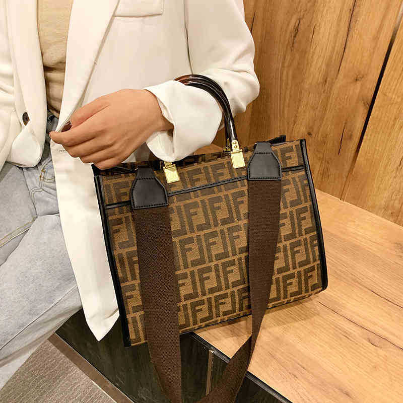 

Handbag Ins printed moisture resin portable tote Single MessengerGIMK factory wholesale 70% off