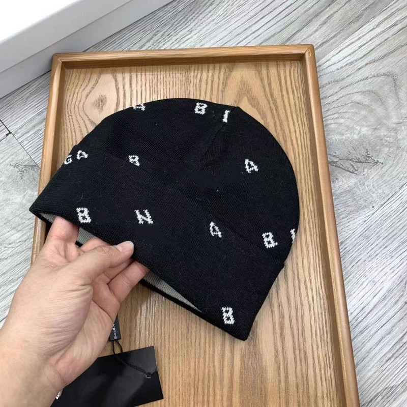 

Designer Brand Men's Luxury Beanie Hat Women's Autumn and Winter New Fashion Classic Letter B Outdoor Versatile Elastic Knit Hat