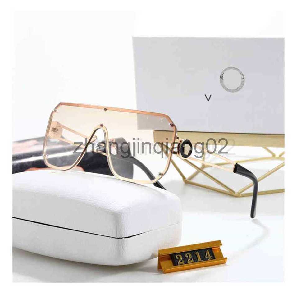 

Designer Versage Sunglass Eyewear Cycle Luxurious Fashion Brands Womens Mens Uv Proof Driving Vintage Oversized Baseball Sport Medussa Polarize Sunglasses