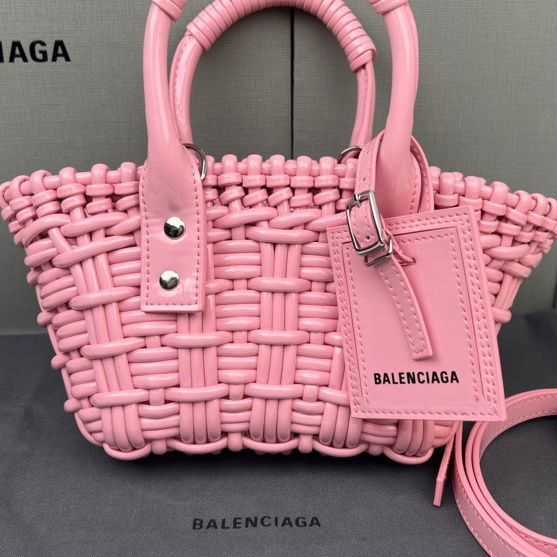 Designer Luxury Womens Bag Balencigas Handbag B-shaped Paris Single Shoulder Messenger Fashion Square Gift Shoulder Oblique Span Versatile Handheld