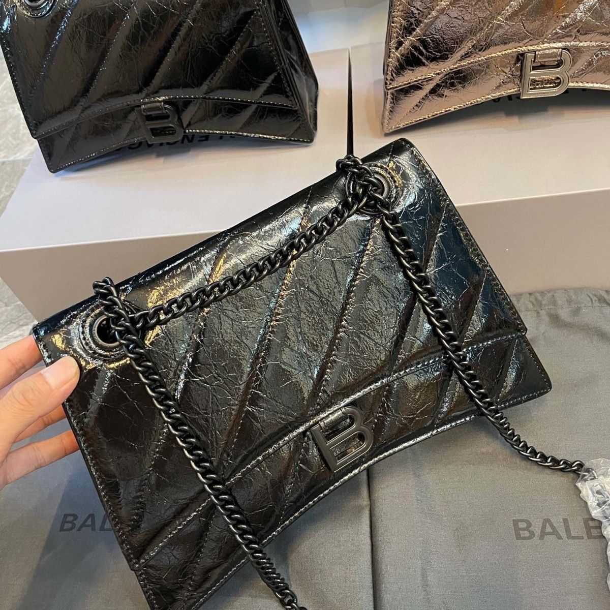 Designer Luxury Womens Bag Balencigas Handbag B-shaped Paris Single Shoulder Messenger Fashion Square Gift Shoulder Oblique Span Versatile Handheld