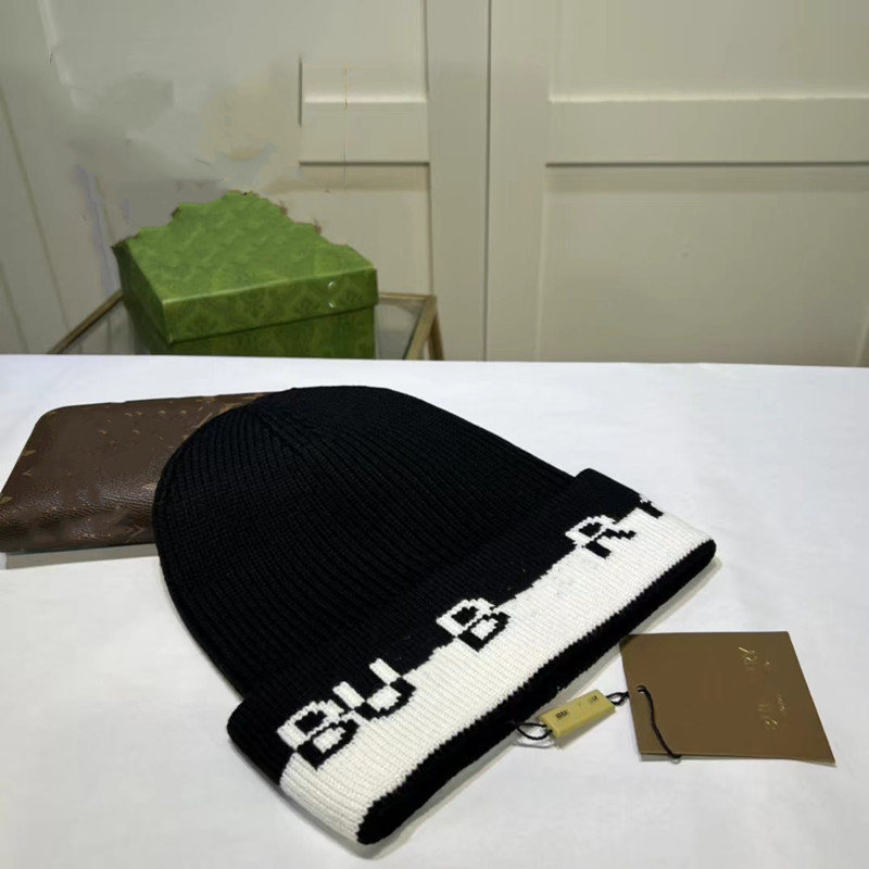 

Designer men's luxury beanie hats ladies wear outdoor warm knitted hats with essential fashion trends in autumn and winter.