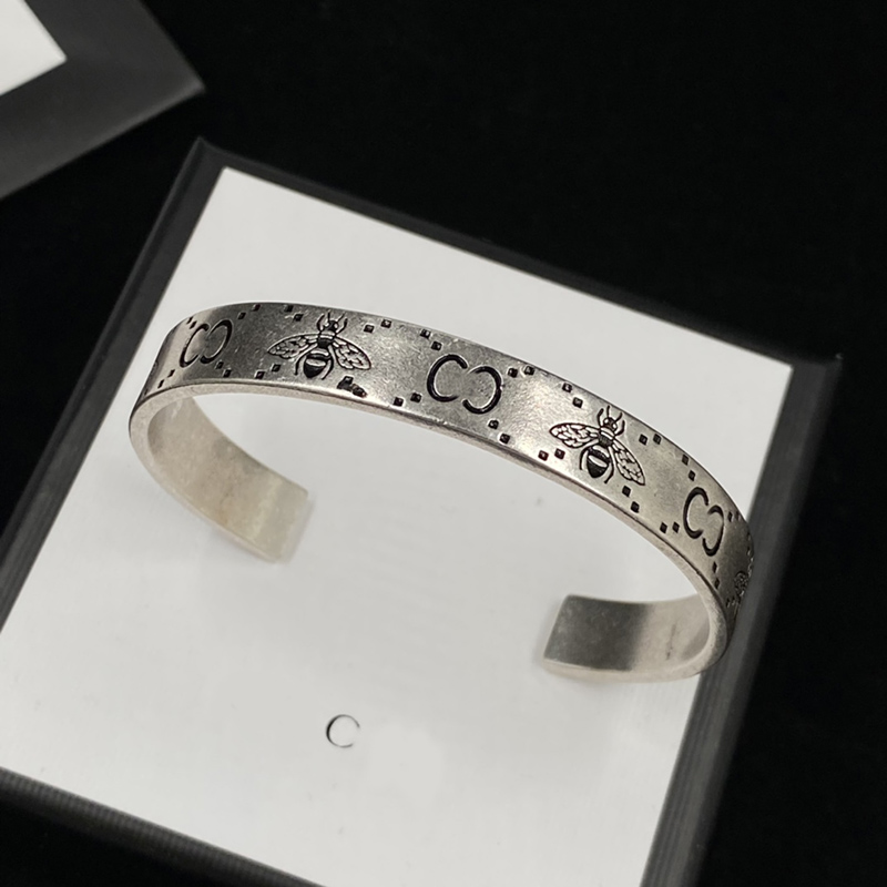 

2022 Fashion Designer Bangle Bee Pattern Bracelet For Mens Women Full Silver Bracelets Gifts Womens Luxury Bracelets Jewelry G22102406