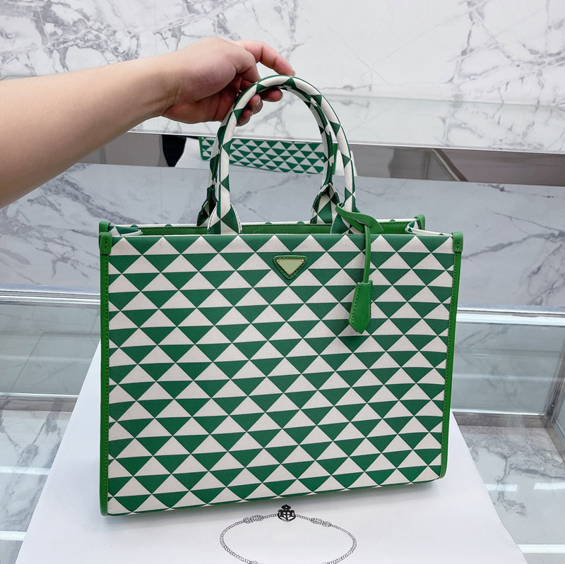 

Women Large 39x31cm Jacquard Fabric Bags Designer Tote Bag Black Beige Embroidered Handles Handbag With Shoulder Strap