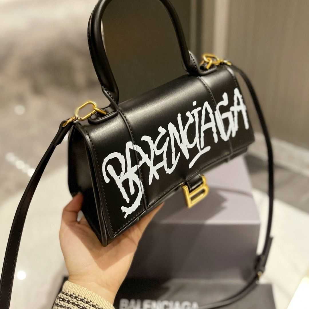 Designer Luxury Womens Bag Balencigas Handbag B-shaped Paris Single Shoulder Messenger Fashion Square Gift Shoulder Oblique Span Versatile Handheld