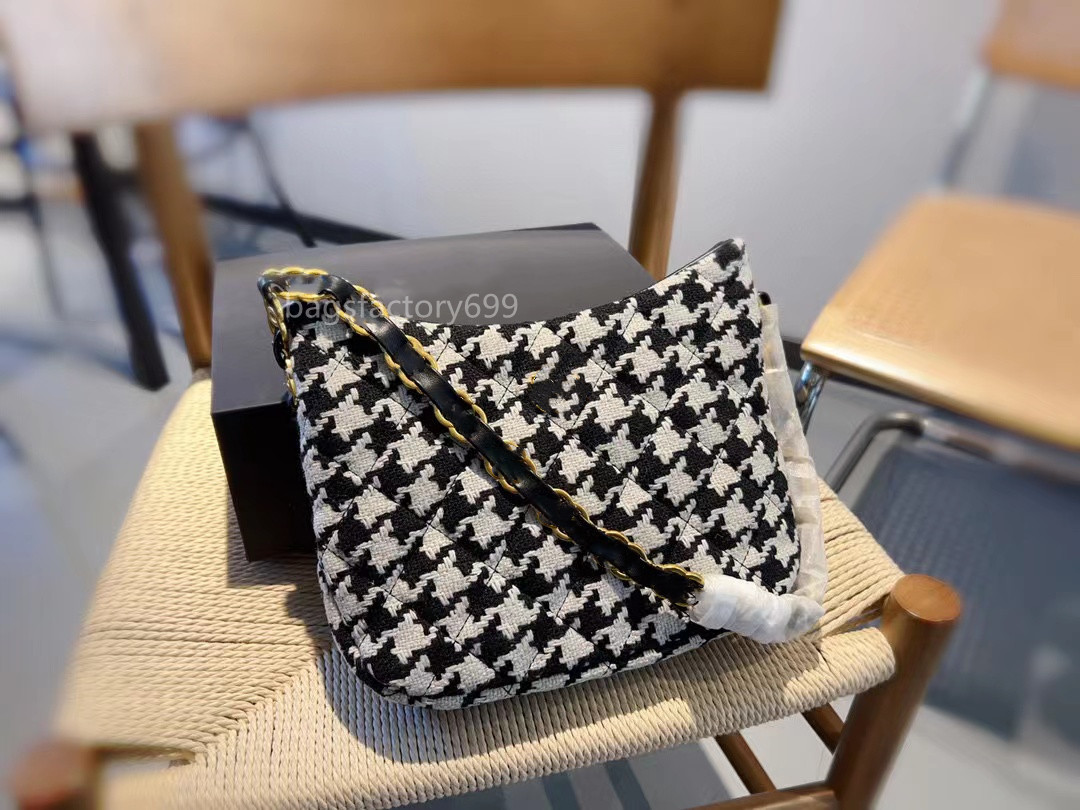 

Womens Quilted Tweed Designer Totes Bags Split Classic Underarm Hobo Vintage Metallic Hardware Chain Handle Jumbo Shoulder French Fall Winter Street Handbags 26CM, Customize