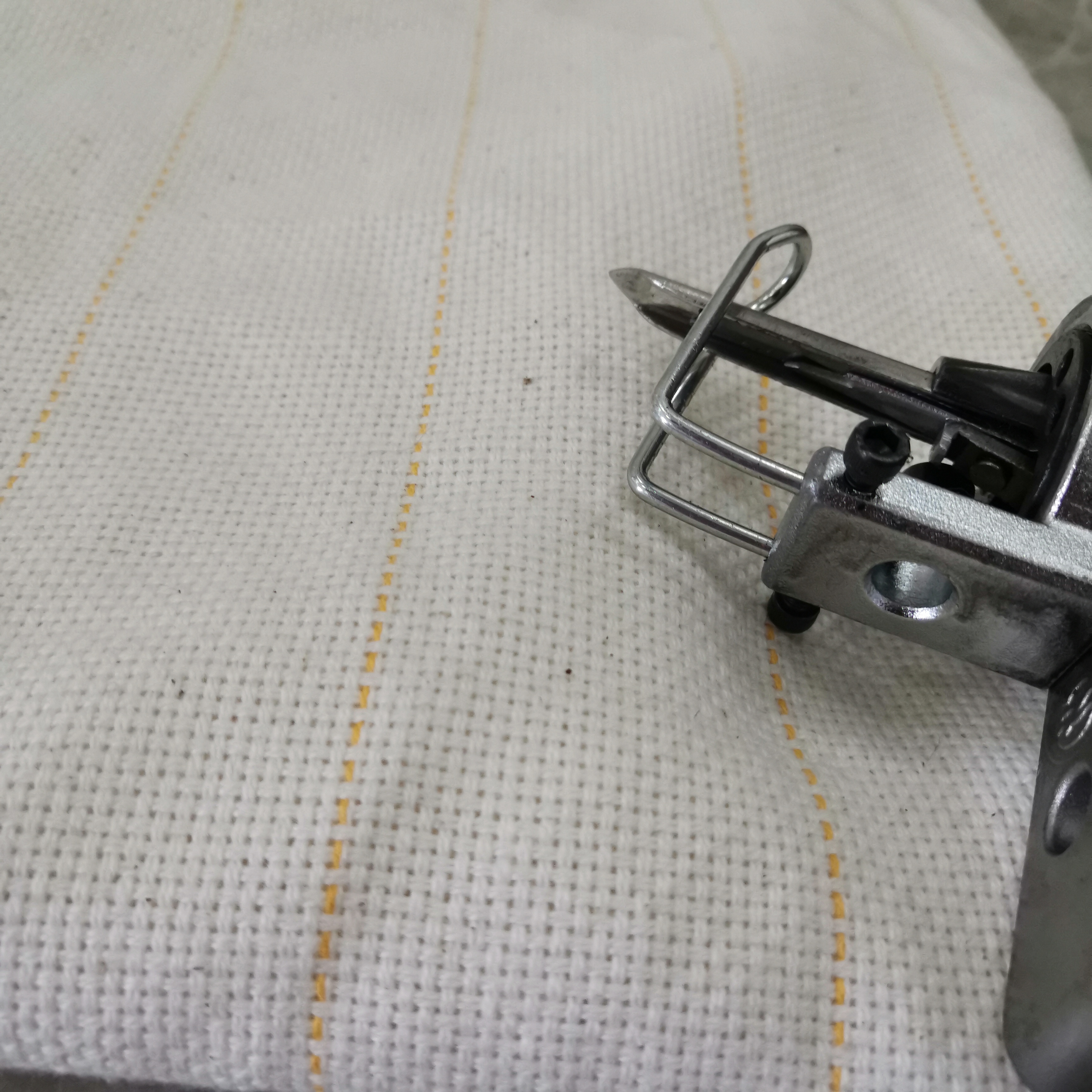 

Primary tufting cloth Backing Fabric for using Rug tufting guns width 4m