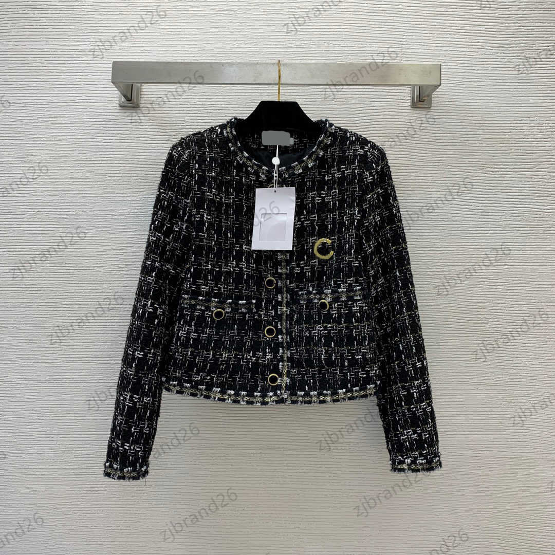 

Designer Jacket Womens Gold Thread Braided Check Pattern Short Jackets Coat Custom Button Metal Logo Decoration Round Collar Tops Outerwear Women Clothes