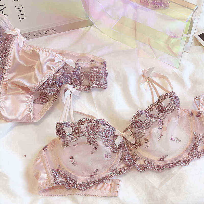 Ensembles de soutiens-gorge Sexy dentelle brodée maille gaze culotte de lingerie ultra-mince transparente rassembler et fermer les seins ensemble