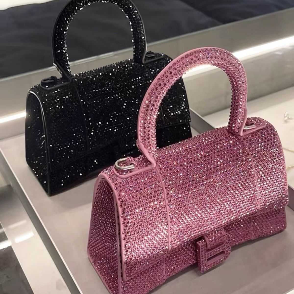 Designer Luxury Womens Bag Balencigas Handbag B-shaped Paris Single Shoulder Messenger Fashion Square Gift Shoulder Oblique Span Versatile Handheld