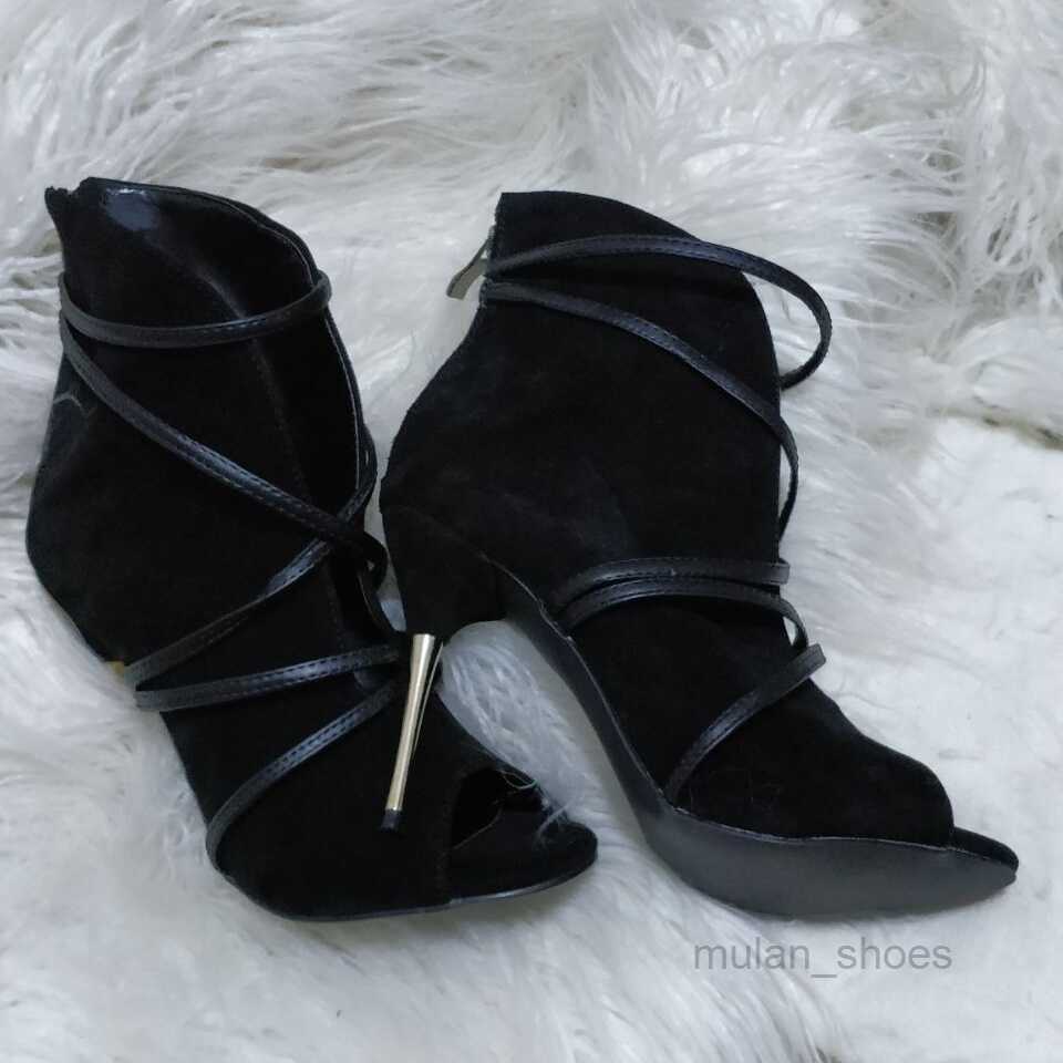 

2023 Fashion Dress Shoes Classy Stiletto High Heels Peep Toe Fashion Designer Pumps Black Suede Women Knot Party Shoe
