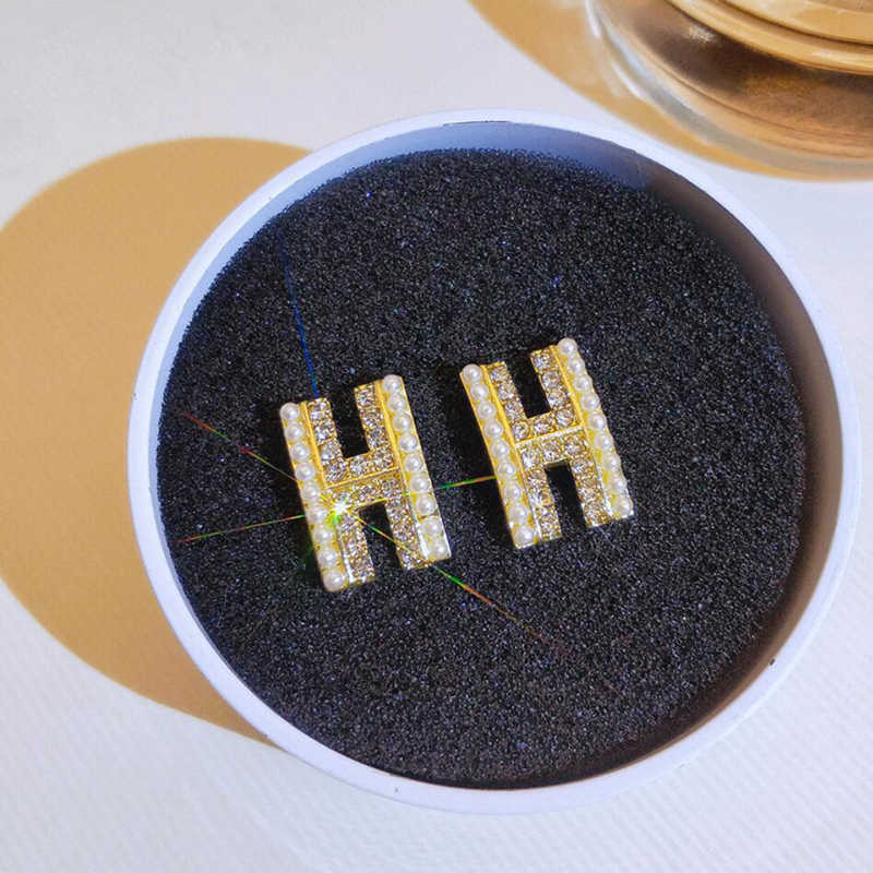 

Classic 18K Gold Plated Designer Ear Stud Earrings Brand Designers Geometry Letters Fashion Women Crystal Pearl Earring Wedding Party