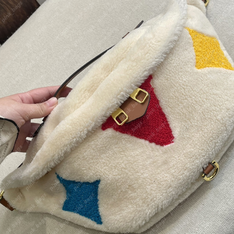 

Women Teddy Waist Bags Fashion Mens Crossbody Chestpack Fuzzy Shoulder Bags Fluffy Bumbag Luxury Designer Fannypack Purses 1025 pinkwindow