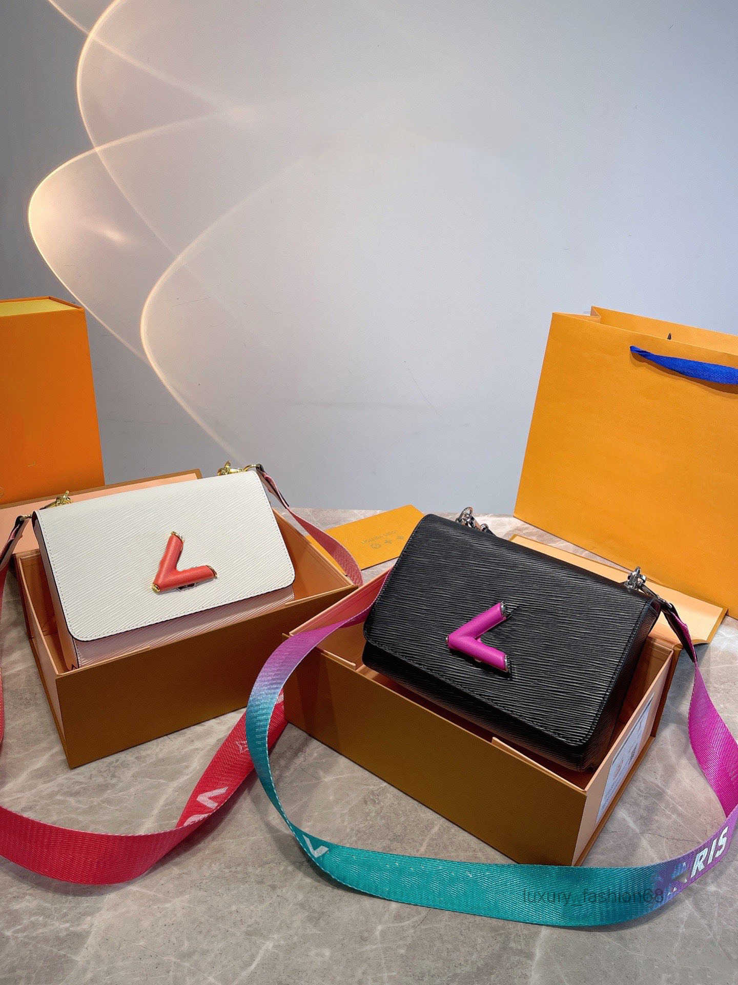 

Shoulder Bags Designer Twist Mm Bag Claic Women Crobody Handbags Luxury Lady Tote Purse Epi Leather Lock Female Chain Hand Fashion Woman Cro, #13