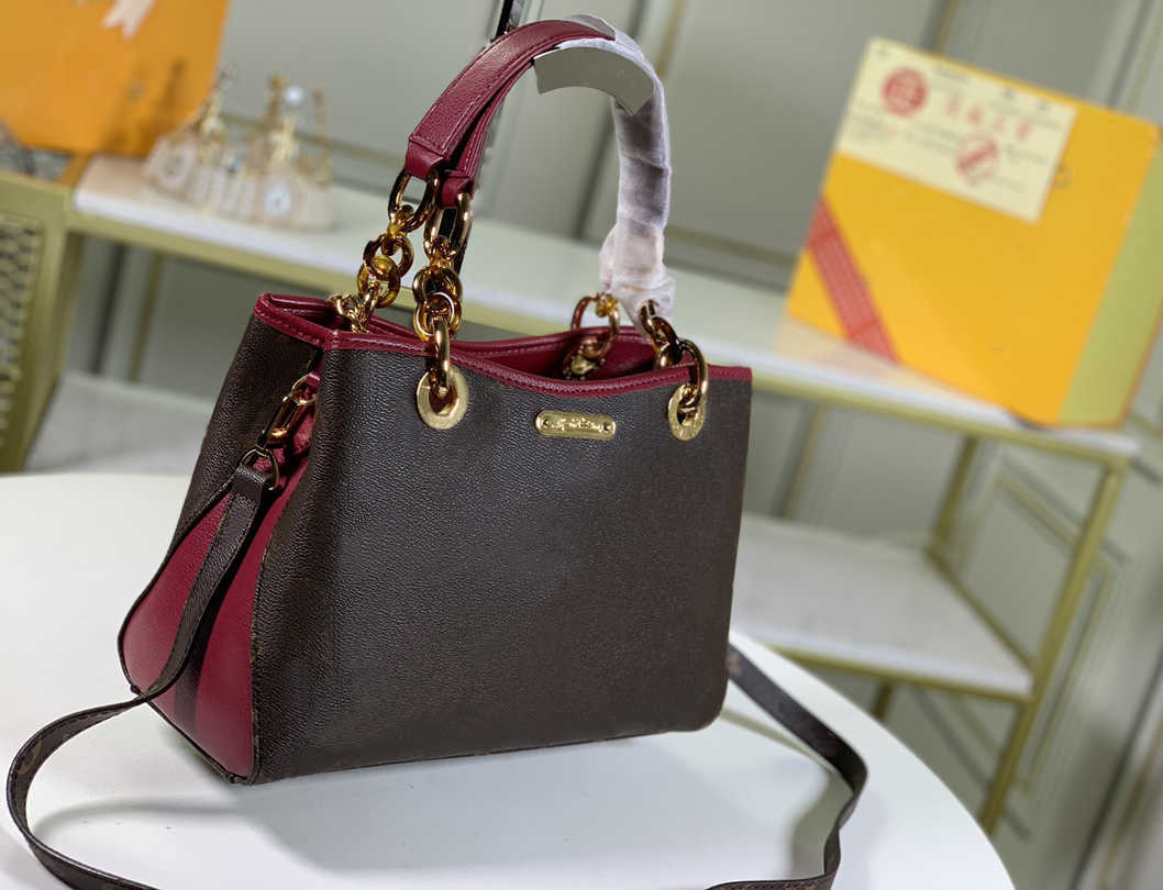 

Fashion Designers Women Handbags Luxurys Lady Crossbody Bags High Quality Leather Shoulder Bag Classic Flowers Messenger Purses Chains Plaid, Box