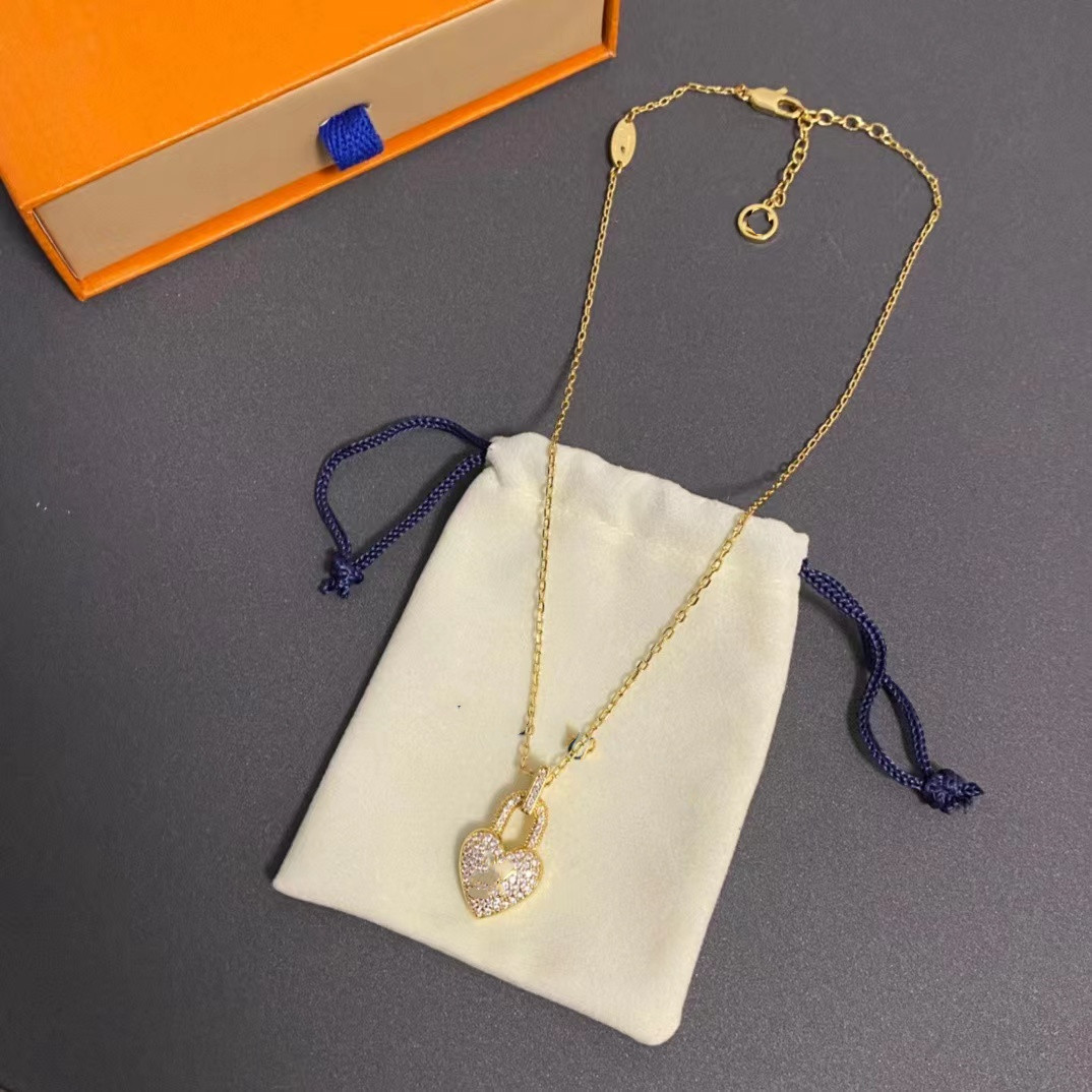 

Necklace Designer Jewelry Set Pendant Necklaces Bracelet Stud Earring Gold Mother of Diamonds Flower Necklace Link Chain Womens with Box