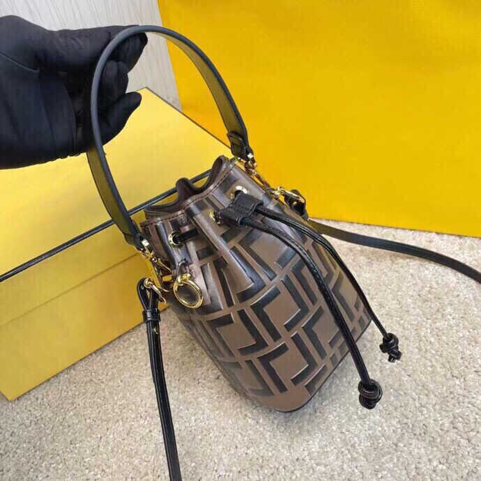 

Fashion Mon Tresor Bucket bag embossed bulge Letter alphabet pattern Satchel Shoulder Bag Chain Handbags Crossbody Purse Lady Leather, 1# size 18x12x10cm