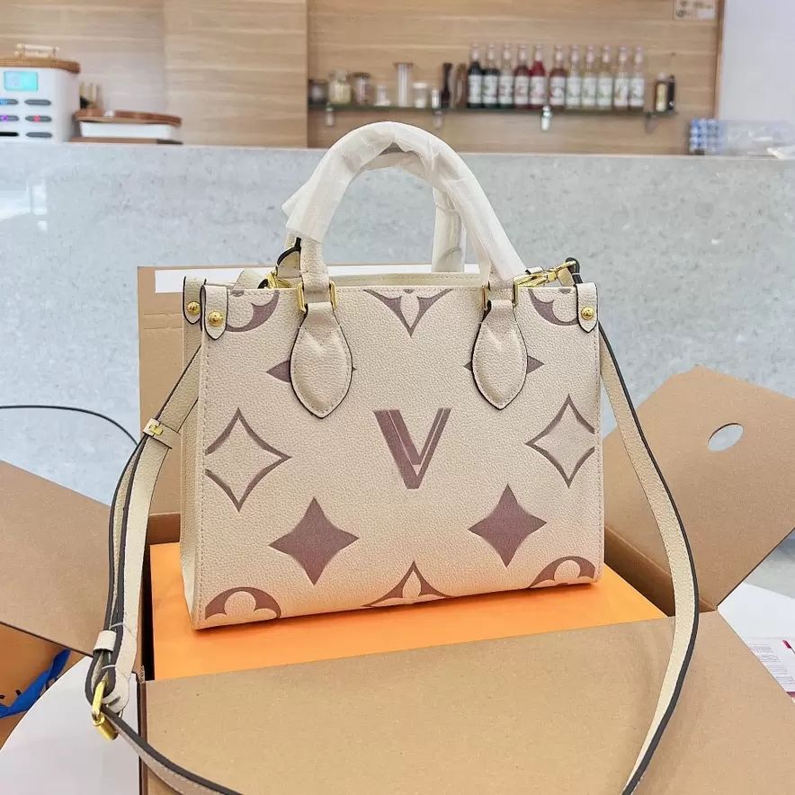 

shopping tote FASHION Crafty ONTHEGO PM WOMEN luxurys designers bags Embossing Monograms genuine leather lady Handbags messenger crossbody shoulder bag Totes