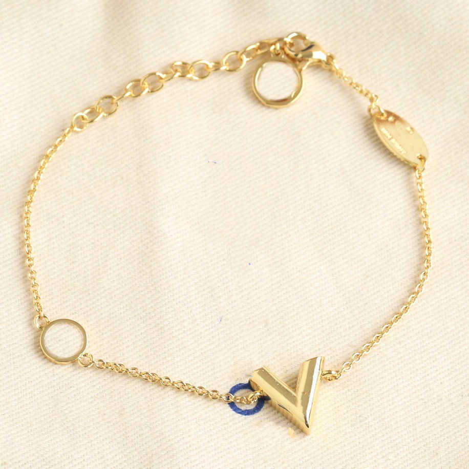 

Designer Bracelet for Woman Flower Element with Chain Tail Original Letter Bracelets Fashion Supply