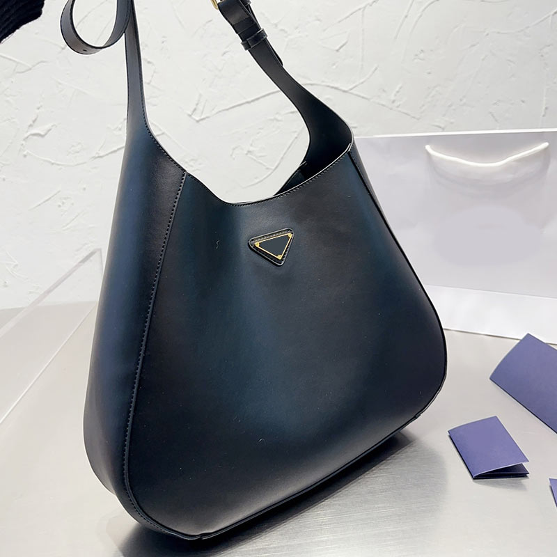 

Large Black Shoulder Armpit Bag Women Handbag Tote Shopping Bags Genuine Leather Fashion Letters Magnetic Clasp 37cm High-Capacity Travel Pocket