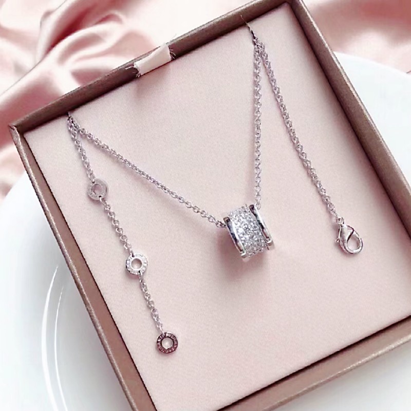 BVL Spring Necklace Classic Designer Women's Pendant Popular European and American Couples Holiday Jewelry Gift Factory Wholesale and Retail-image-812357395
