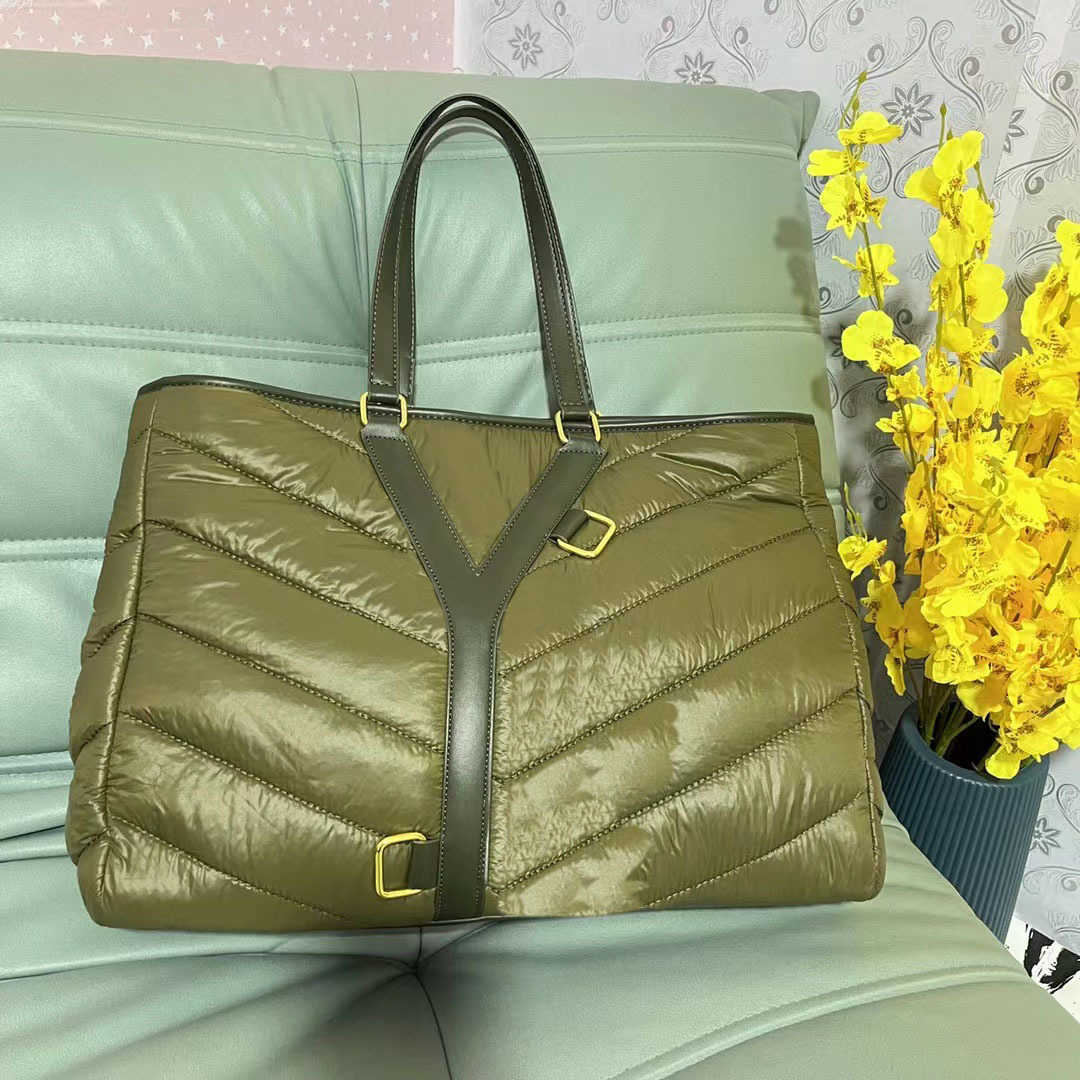 

Evening Bags Designer Tote Handbag Women Down Handbags Luxury Plaid Leather Handbag Classic Letter Printing Cotton Shoulder Holiday Beach Tote, Light green--style 2--43*32*14cm