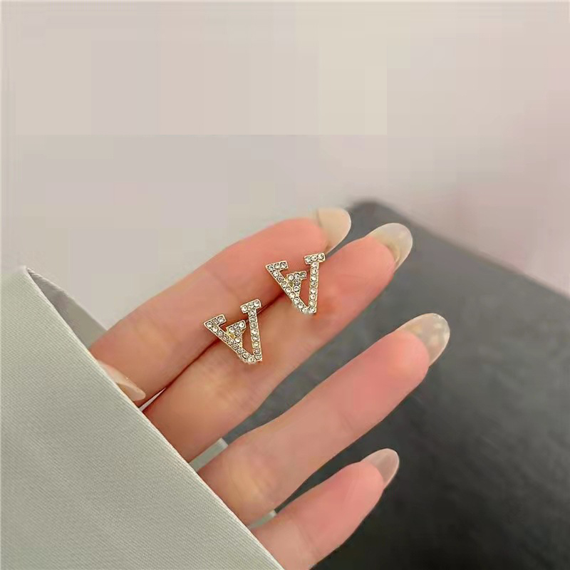 

Ear Stud Simple 18K Gold Plated 925 Silver Luxury Brand Designers Letters Stud Geometric Famous Women Crystal Rhinestone Pearl Earring Wedding Jewerlry Love Gifts