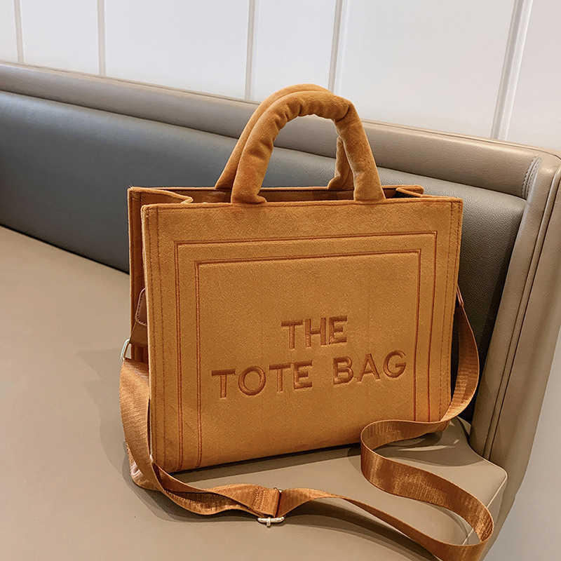 

Designer Totes Bags Ladies Crossbody Bag Woolen Handbags Large Capacity Tote bags Women Fashion Design Design Zipper Pockets, Red