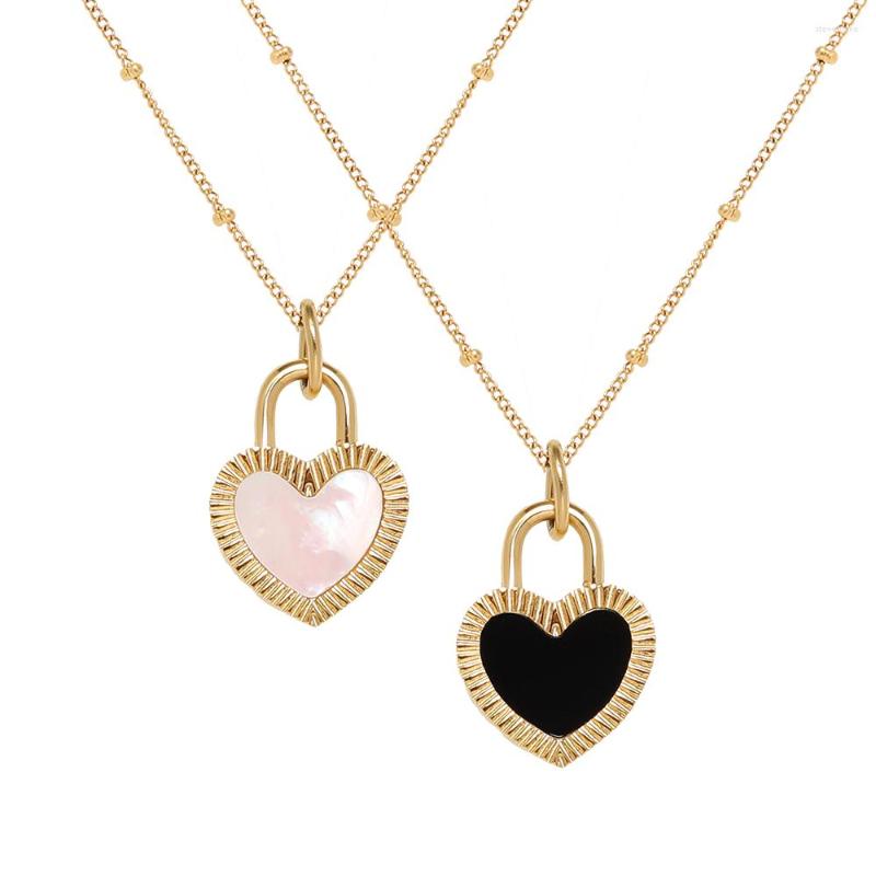

Pendant Necklaces RHYSONG Vintage Black White Shell Love Heart Lock Necklace Stainless Steel Chain Collar Para Mujer Women's Jewelery